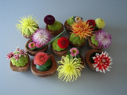 bloem-blad-magazine-dahlia-arrangement-photo-andreas-verheijen