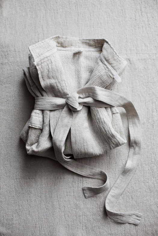 lapuankankurit_terva_bathrobe_linen