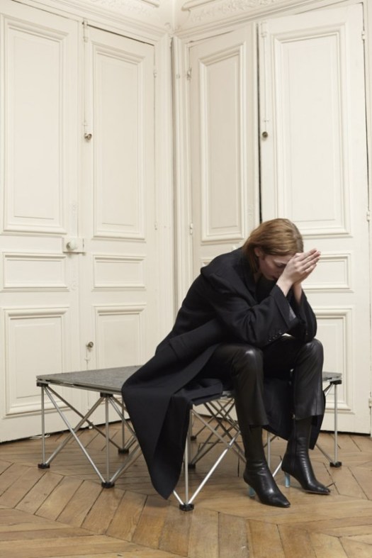 LOUNGE-048sized_tiny-533x800